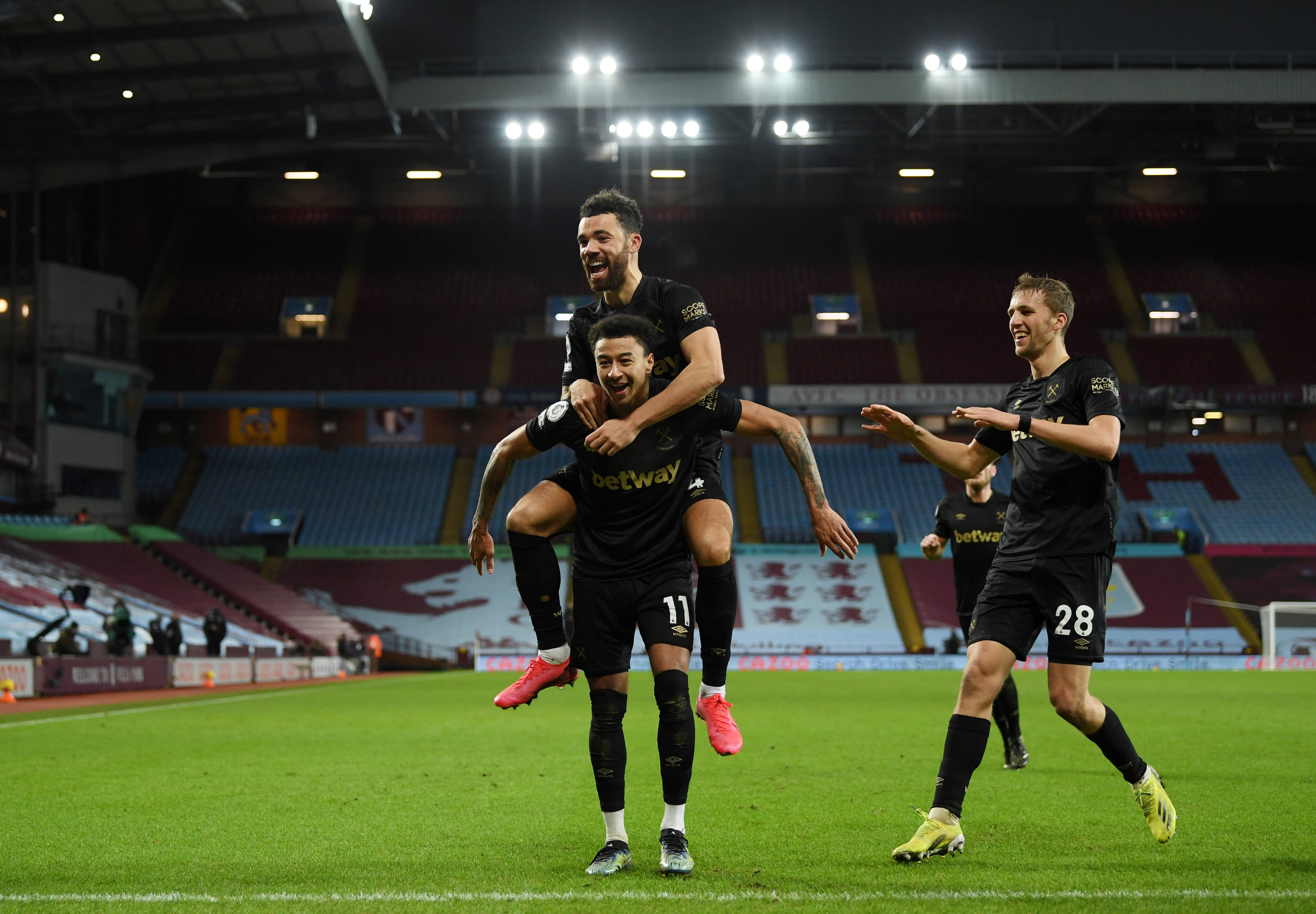 马赛主席：若马赛入围下季欧冠，曼联对青木的分成将降至35%（马赛主席称：若球队晋级下季欧冠，曼联在青木的分成将降至35%）