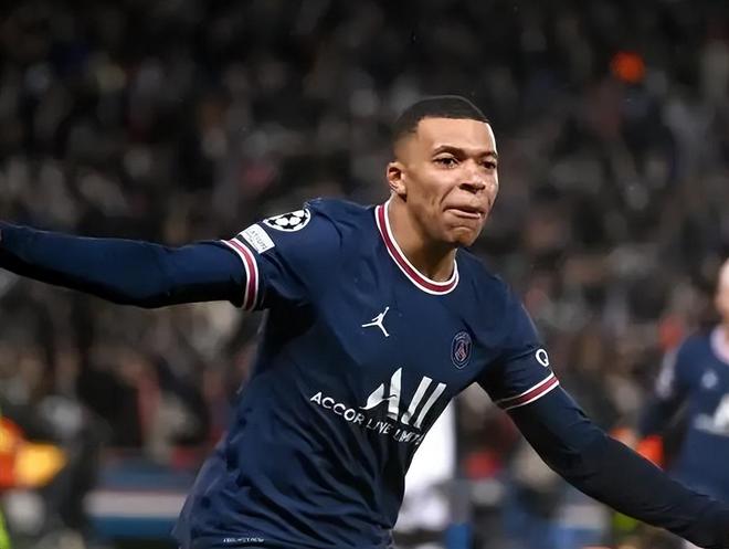 罗马诺：阿森纳已初步接触雷恩20岁中卫杰里米-雅凯