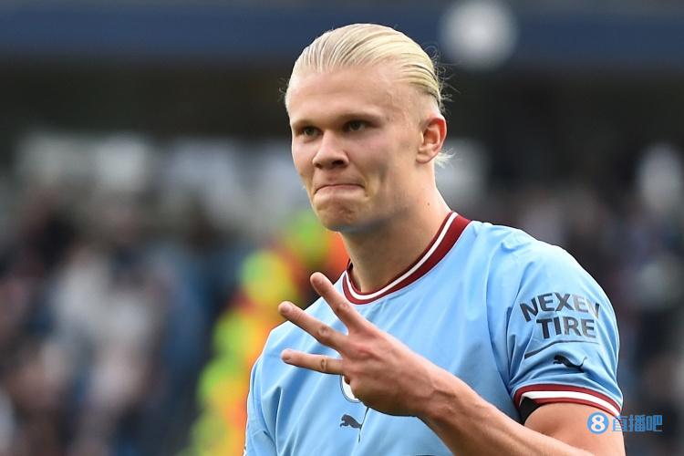 颜骏凌：和范德萨交换了联系方式，在儿时偶像面前踢球是圆梦