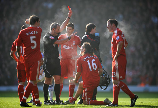 记者：恩昆库在冬窗的未来值得关注；米兰会和经纪人谈莱万