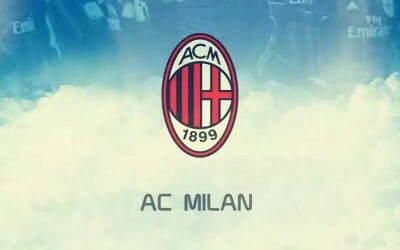 记者：切尔西在努力引进罗克，曼联也在关注他的情况