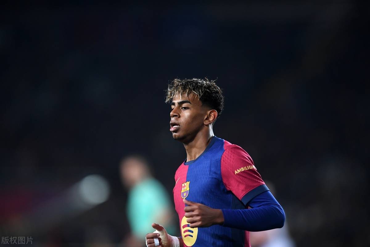 周定洋：亚冠精英赛首个客场积分，为流汗拼搏的小伙子们自豪