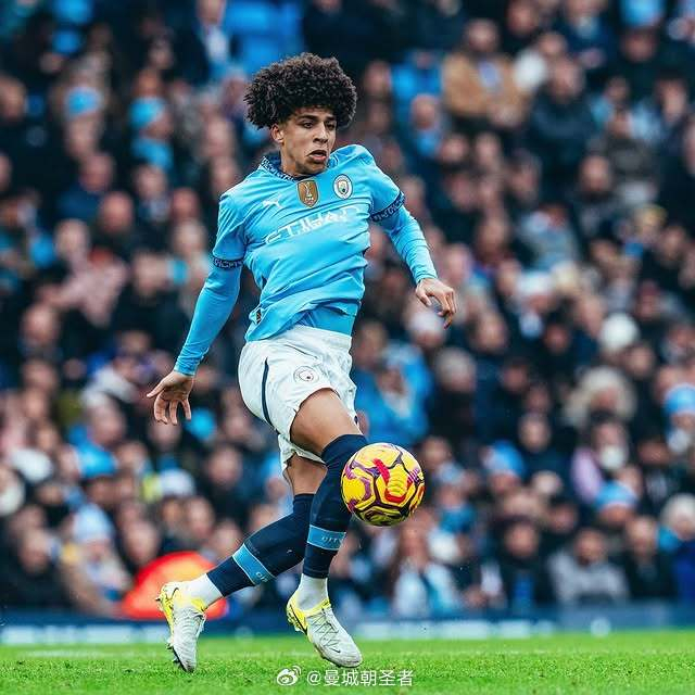 地上足球：曼城放水仍然小胜？只有齐达内能拯救这支皇马！（地上足球：曼城疑留力仍小胜，皇马还能靠齐达内力挽狂澜？）