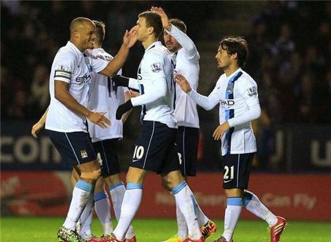 太阳报：奥利塞帮助埃泽适应枪手新生活，二人经常会在线下棋