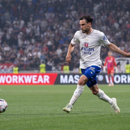 中东媒体：沙特联赛在冬窗将不惜一切代价得到萨拉赫